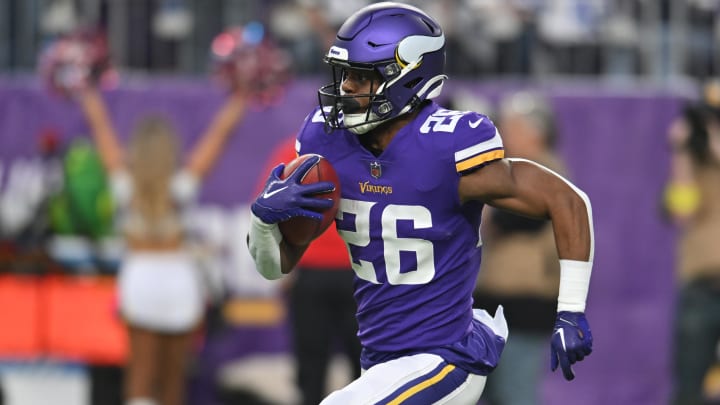 Nov 20, 2022; Minnesota Vikings running back Kene Nwangwu (26) in action against the Dallas Cowboys Nov 20, 2022; Minnesota Vikings running back Kene Nwangwu (26) in action against the Dallas Cowboys