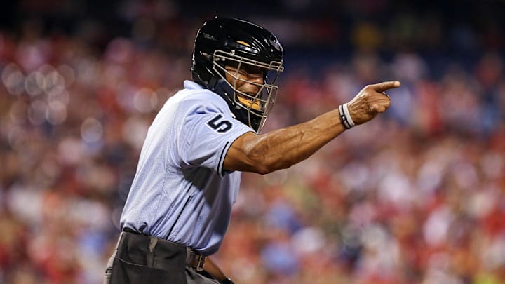 El umpire C.B. Bucknor fue expuesto por el Sistema ABS 