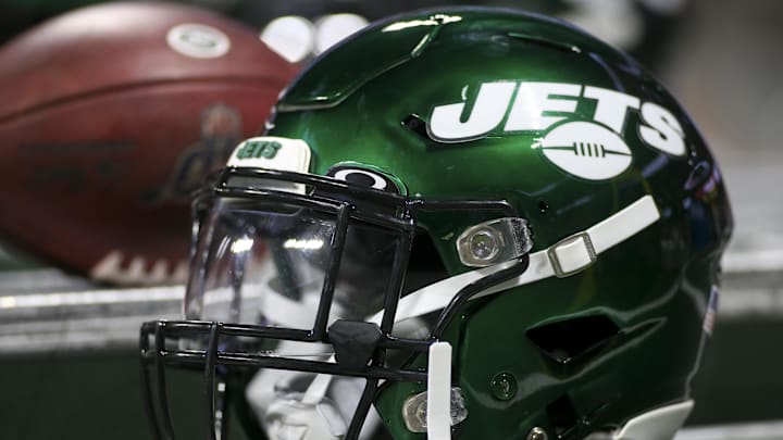 Aug 15, 2019; Atlanta, GA, USA; New York Jets helmet on the sideline against the Atlanta Falcons in the second half at Mercedes-Benz Stadium. Mandatory Credit: Brett Davis-Imagn Images