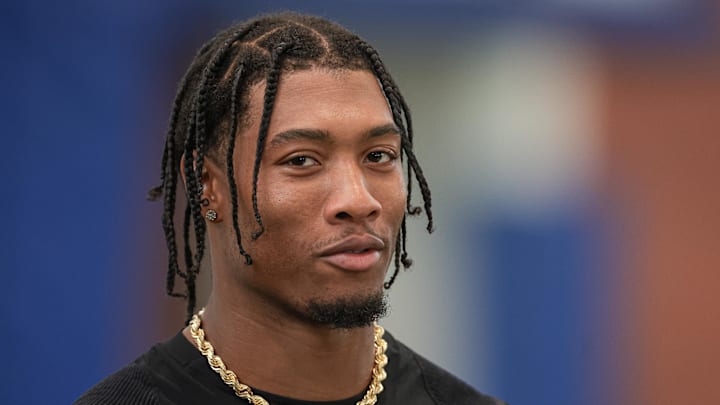 Jul 24, 2024; East Rutherford, NJ, USA;New York Giants safety Isaiah Simmons (19) talks with media during training camp at Quest Diagnostics Training Facility. Mandatory Credit: Vincent Carchietta-Imagn Images Jul 24, 2024; East Rutherford, NJ, USA;New York Giants safety Isaiah Simmons (19) talks with media during training camp at Quest Diagnostics Training Facility. Mandatory Credit: Vincent Carchietta-Imagn Images