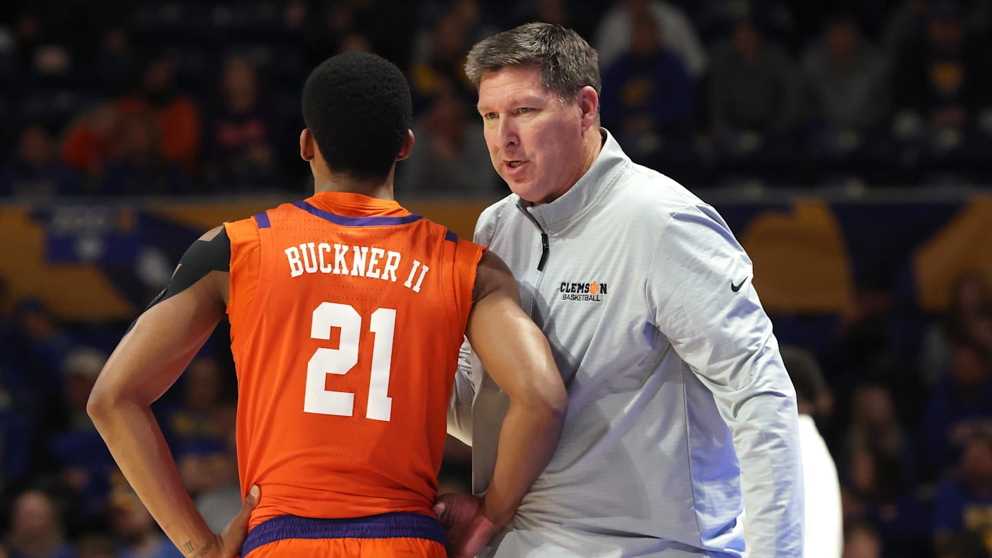 Brad Brownell Has Clemson Basketball Chasing History