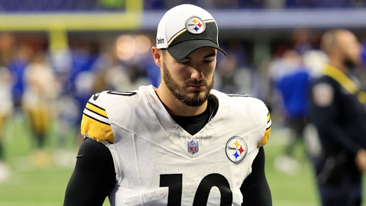 Pittsburgh Steelers v Indianapolis Colts