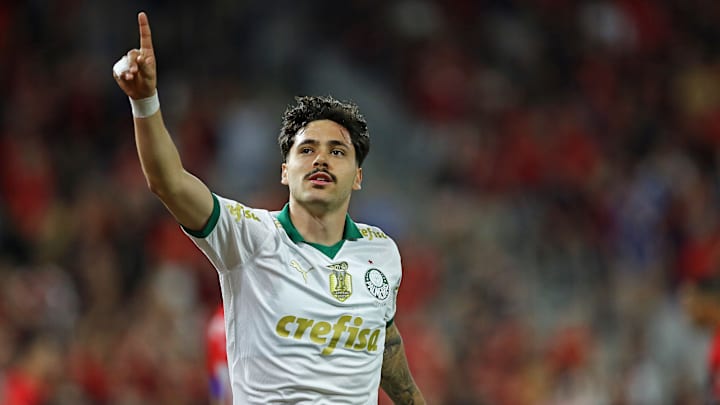 Mauricio foi contratado pelo Palmeiras em 2024 após se destacar no Inter Mauricio foi contratado pelo Palmeiras em 2024 após se destacar no Inter