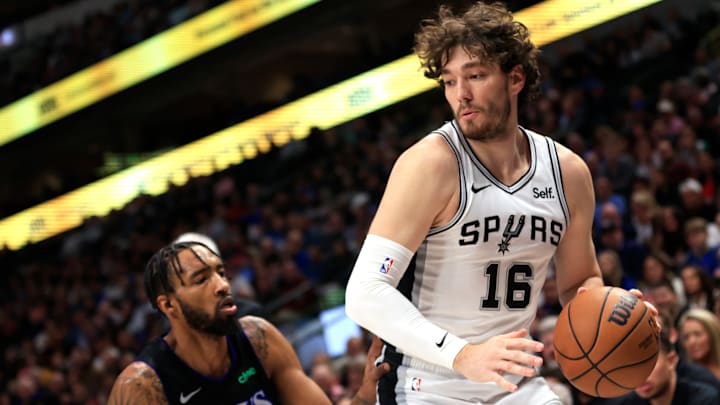 San Antonio Spurs v Dallas Mavericks