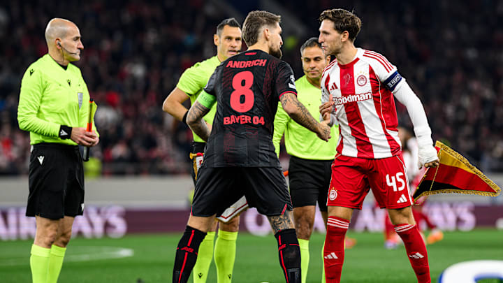Olympiacos x Bayer Leverkusen se enfrentam pela ida dos playoffs da Champions League 2025/26 Olympiacos x Bayer Leverkusen se enfrentam pela ida dos playoffs da Champions League 2025/26
