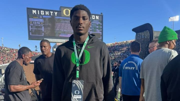 Five-star tight end recruit Kendre Harrison visited the Oregon Ducks vs. Ohio State Buckeyes game. Five-star tight end recruit Kendre Harrison visited the Oregon Ducks vs. Ohio State Buckeyes game.