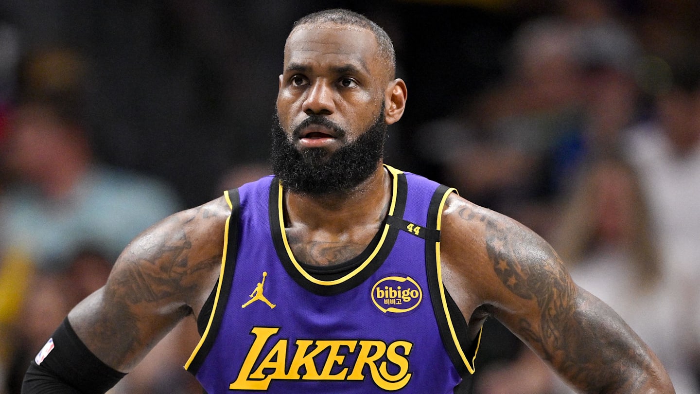 Lakers' LeBron James reacts to Dallas Mavericks' big loss to ...