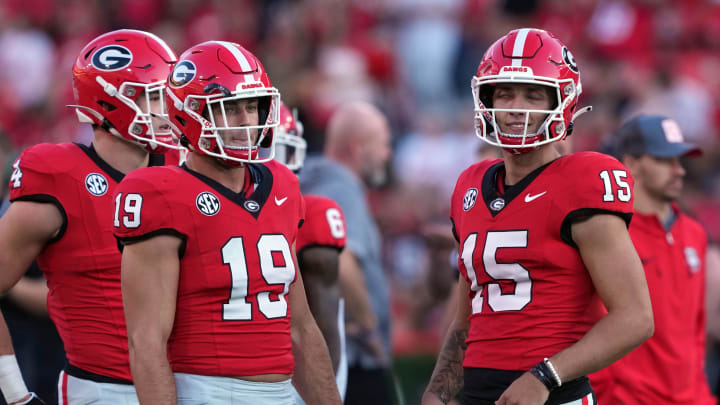 Sep 23, 2023; Athens, Georgia, USA; Georgia Bulldogs tight end Brock Bowers (19) and quarterback Carson Beck (15) during the game against the UAB Blazers at Sanford Stadium. Mandatory Credit: Kirby Lee-USA TODAY Sports Sep 23, 2023; Athens, Georgia, USA; Georgia Bulldogs tight end Brock Bowers (19) and quarterback Carson Beck (15) during the game against the UAB Blazers at Sanford Stadium. Mandatory Credit: Kirby Lee-USA TODAY Sports