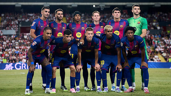 Barcelona won’t be able to call upon Frenkie de Jong (middle back right) and Alejandro Balde (far right) this time around.