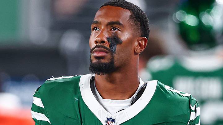 Aug 14, 2026; East Rutherford, New Jersey, USA; New York Jets safety Andre Cisco (8) looks on during the second half against Tampa Bay Buccaneers at MetLife Stadium. Mandatory Credit: Vincent Carchietta-Imagn Images