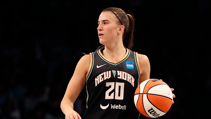 Ionescu quiere vencer a Curry en la competencia de triples