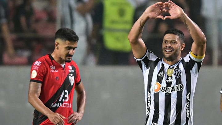 Hulk fez o segundo gol do Galo Hulk fez o segundo gol do Galo