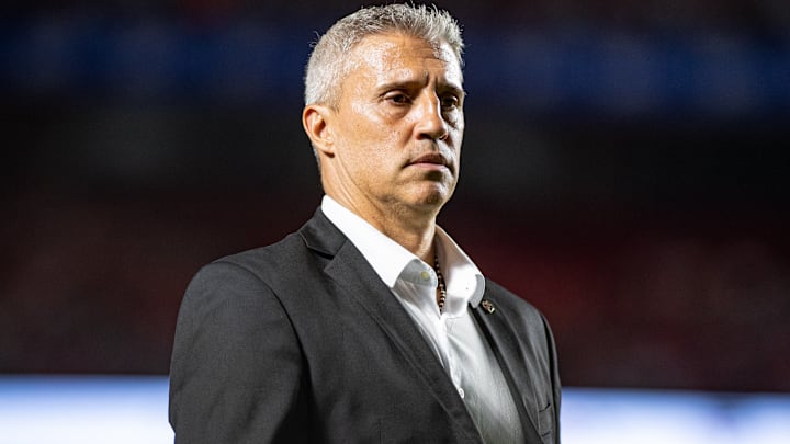 Hernán Crespo é um dos nomes na lista do Botafogo