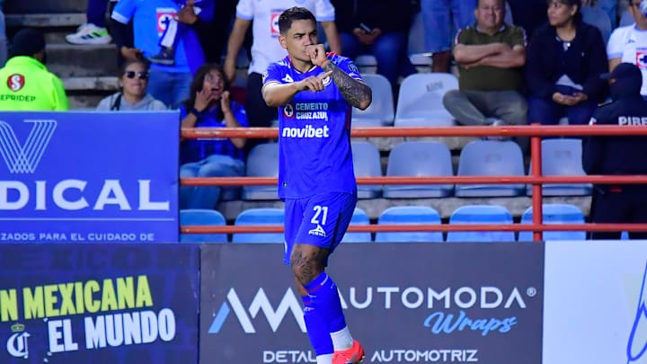 Pachuca v Cruz Azul - Torneo Apertura 2025 Liga MX
