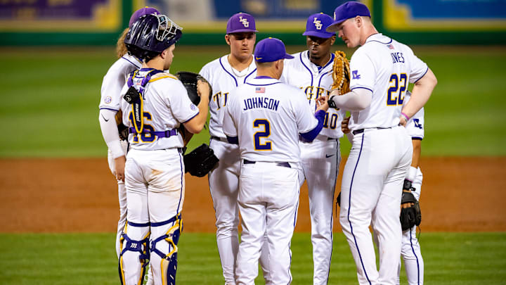 Tigers Herad Coach Jay Johnson talks with his pitcher on the mound as the LSU Tigers take on the Vanderbilt Commodores at Alex Box Stadium in Baton Rouge LA. Friday, April 5, 2024.
