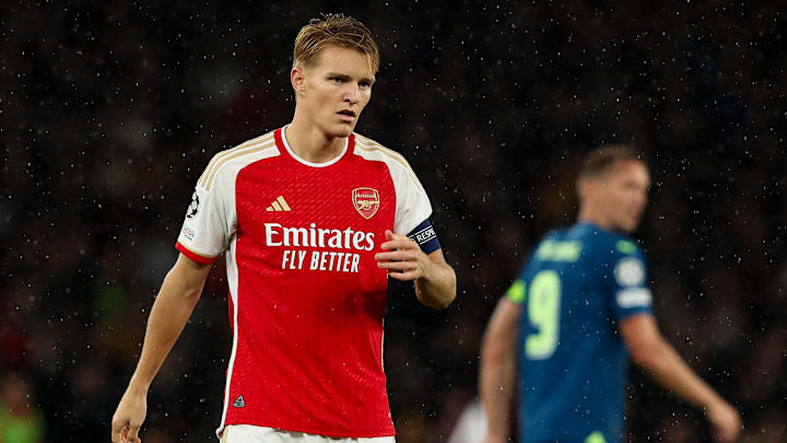 Arsenal thrashed PSV 4-0 in the reverse fixture
