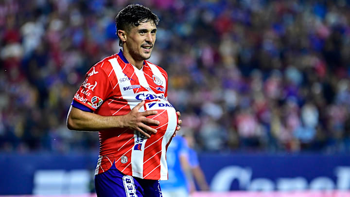 De acuerdo con ESPN, el pivote Javier Güemez no renovaría contrato con el Atlético San Luis y entre los interesados en sus servicios estarían Santos Laguna y Xolos. De acuerdo con ESPN, el pivote Javier Güemez no renovaría contrato con el Atlético San Luis y entre los interesados en sus servicios estarían Santos Laguna y Xolos.