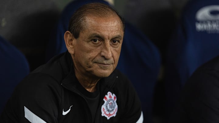 Ramón Díaz vem enfrentando problemas no comando do Corinthians 