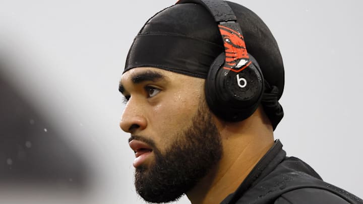 Nov 18, 2023; Corvallis, Oregon, USA; Oregon State Beavers quarterback DJ Uiagalelei (5) warms up.
