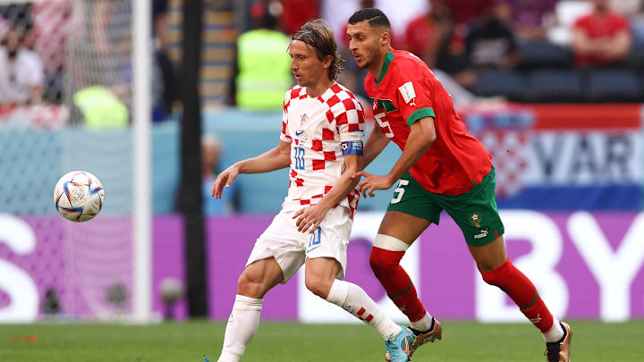 Estrela do Real Madrid, Modric teve atuação discreta na estreia da Copa do Catar