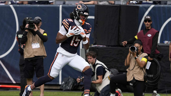 Sep 21, 2025; Chicago, Illinois, USA; Chicago Bears wide receiver Rome Odunze (15) makes a touchdown catch against the Dallas Cowboys during the first half at Soldier Field. Mandatory Credit: David Banks-Imagn Images Sep 21, 2025; Chicago, Illinois, USA; Chicago Bears wide receiver Rome Odunze (15) makes a touchdown catch against the Dallas Cowboys during the first half at Soldier Field. Mandatory Credit: David Banks-Imagn Images