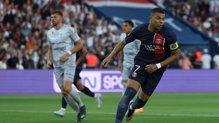 O futuro de Kylian Mbappé segue incerto