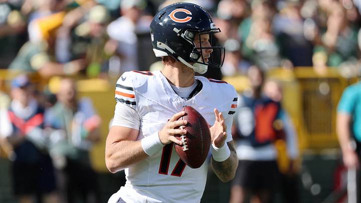 Chicago Bears quarterback Tyson Bagent (17) looks to pass the ball against the Green Bay Packers during the second quarter at Lambeau Field. Mandatory Credit: Mike Dinovo-Imagn Images Chicago Bears quarterback Tyson Bagent (17) looks to pass the ball against the Green Bay Packers during the second quarter at Lambeau Field. Mandatory Credit: Mike Dinovo-Imagn Images