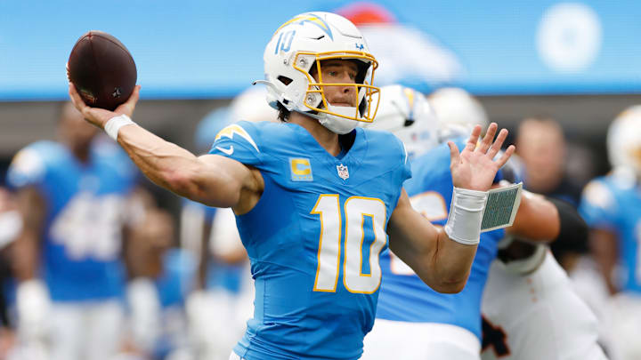 Denver Broncos v Los Angeles Chargers