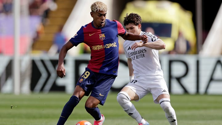 Lamine Yamal (izquierda) se ha convertido en enemigo del Real Madrid