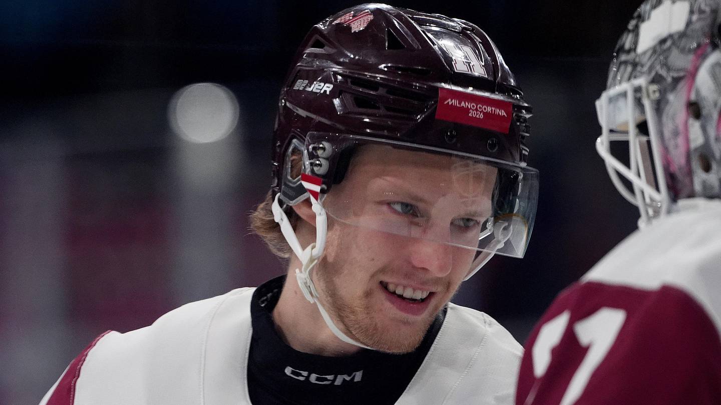 While Bruins fans clamor for a center trade, Dans Locmelis could be the internal answer