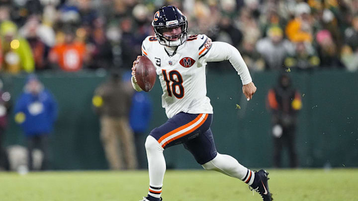 Dec 7, 2025; Green Bay, Wisconsin, USA; Chicago Bears quarterback Caleb Williams (18) during the game against the Green Bay Packers at Lambeau Field. Mandatory Credit: Jeff Hanisch-Imagn Images Dec 7, 2025; Green Bay, Wisconsin, USA; Chicago Bears quarterback Caleb Williams (18) during the game against the Green Bay Packers at Lambeau Field. Mandatory Credit: Jeff Hanisch-Imagn Images