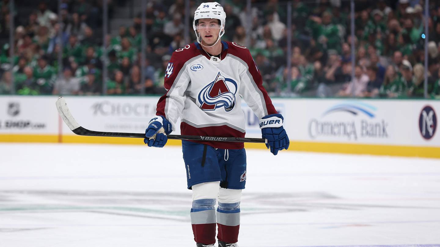 Brindley Scores First NHL Goal in Avalanche Shootout Loss