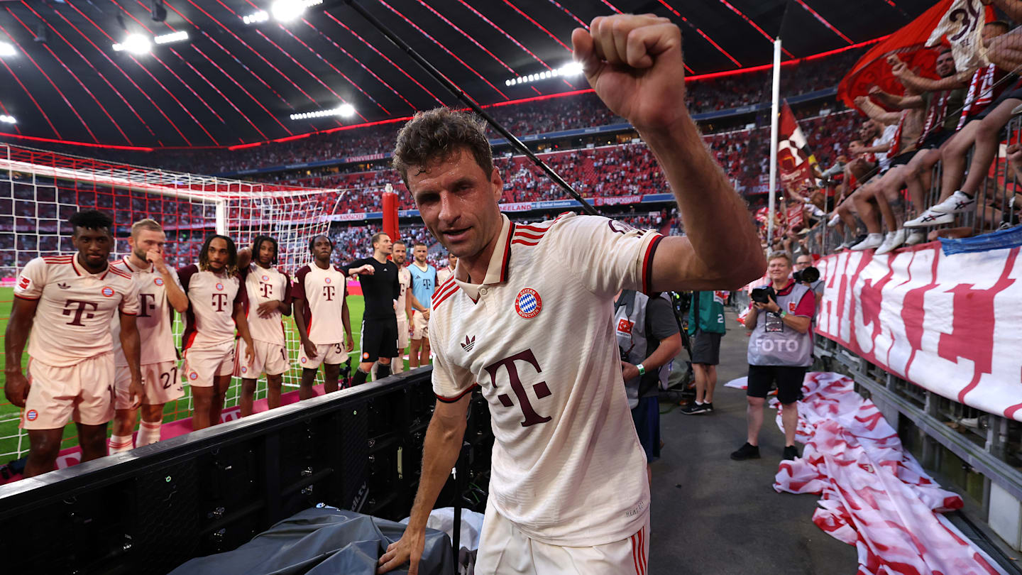 Bayern Munich legends past and present pay tribute to recordbreaking