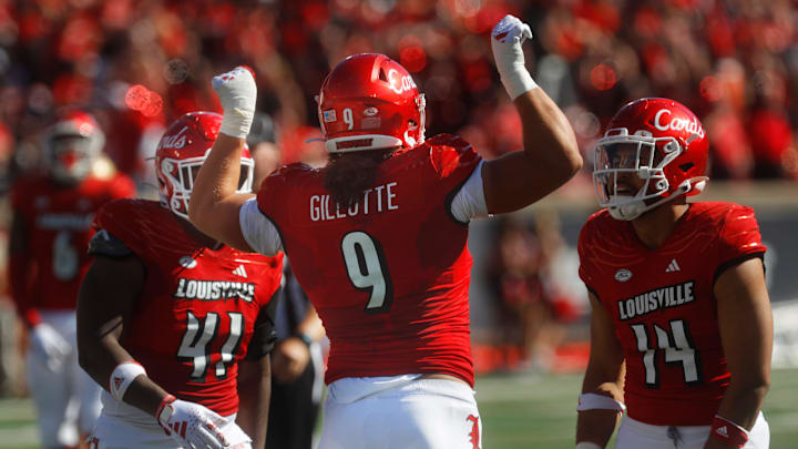 Louisville's Ashton Gillotte celebrates getting a sack against Boston College. Sept. 23, 2023