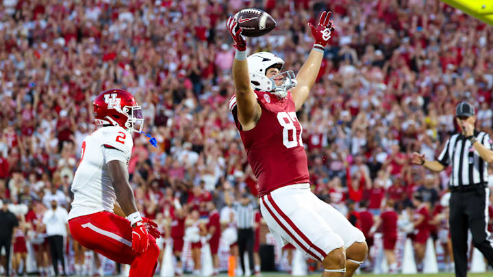 Oklahoma Sooners tight end Jake Roberts reacts after catching a touchdown pass against Houston.