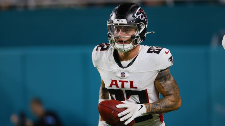 Atlanta Falcons wide receiver Casey Washington is generating strong reviews this preseason. Atlanta Falcons wide receiver Casey Washington is generating strong reviews this preseason.