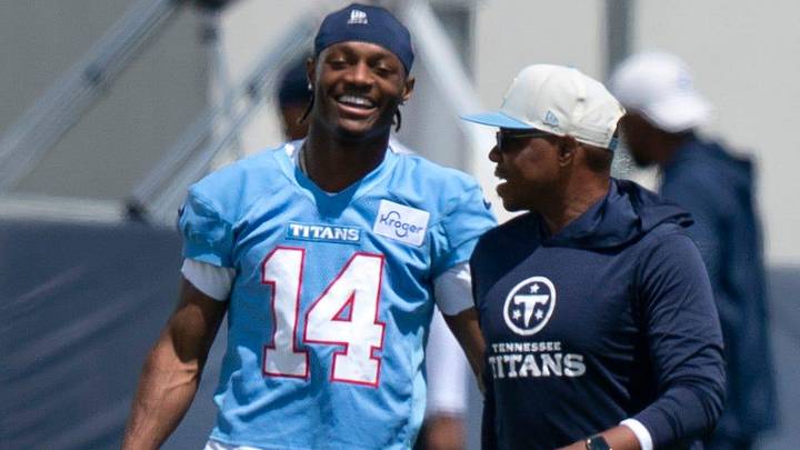 Tennessee Titans wide receiver Carnell Tate (14) talks with defensive pass game coordinator/cornerbacks coach Tony Oden during the Titans Rookie Camp Day 2 at Vanderbilt Health Football Center in Nashville, Tenn., Saturday, May 2, 2026. Tennessee Titans wide receiver Carnell Tate (14) talks with defensive pass game coordinator/cornerbacks coach Tony Oden during the Titans Rookie Camp Day 2 at Vanderbilt Health Football Center in Nashville, Tenn., Saturday, May 2, 2026.