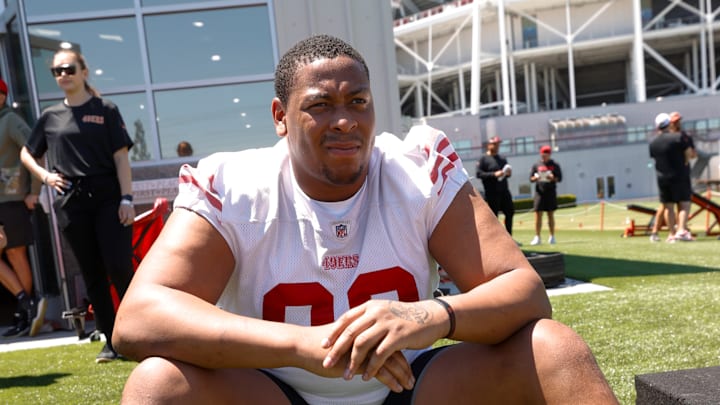 San Francisco 49ers defensive tackle Alfred Collins