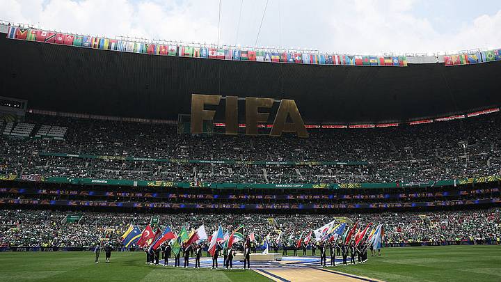 La inauguración del Mundial fue previa al partido de futbol. Para la Clausura habrá un show al medio tiempo. La inauguración del Mundial fue previa al partido de futbol. Para la Clausura habrá un show al medio tiempo.