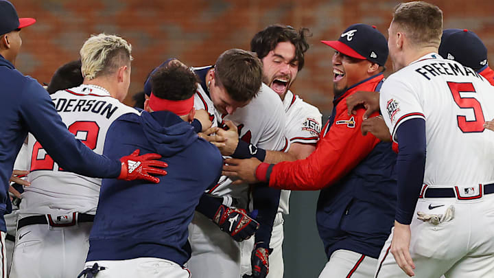 Austin Riley le dio el triunfo a Bravos en el primer juego