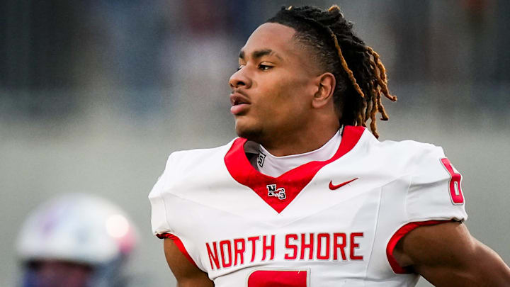 North Shore defensive back Devin Sanchez (6) runs off the field in the third quarter of the 6A UIL