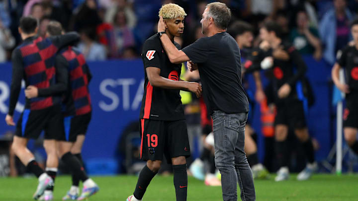 Hansi Flick a adressé un message à Lamine Yamal.