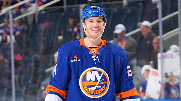Toronto Maple Leafs v New York Islanders