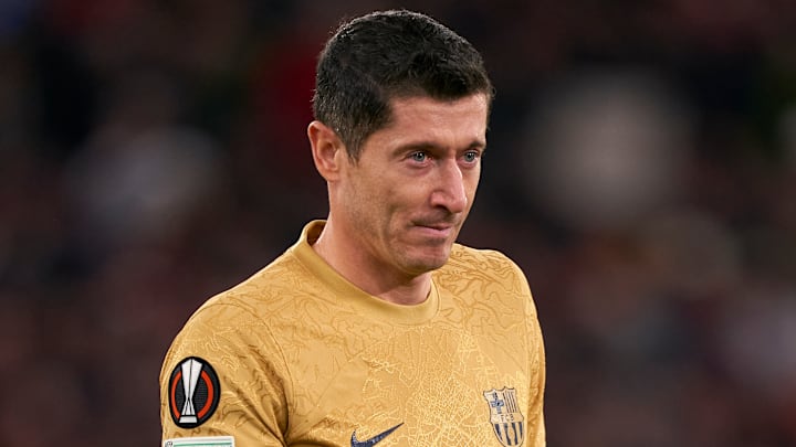 Le penalty du Polonais n'y fera rien, le Barça est éliminé de la Coupe d'Europe