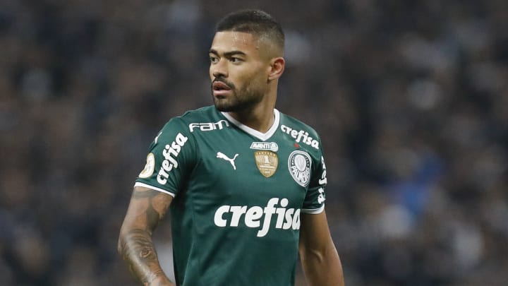 Bruno Tabata chegou ao Palmeiras em 2022 e assinou até 30 de junho de 2026