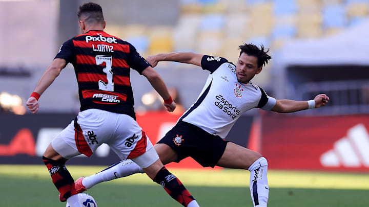 Corinthians e Flamengo se enfrentam pela rodada 25 do Brasileirão Corinthians e Flamengo se enfrentam pela rodada 25 do Brasileirão