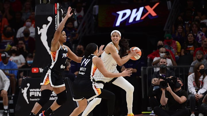 Oct 13, 2021; Phoenix, Arizona, USA; Phoenix Mercury center Kia Vaughn (1) and Phoenix Mercury guard Bria Hartley (14) double team Chicago Sky forward/center Candace Parker (3) during the first half of game two of the 2021 WNBA Finals at Footprint Center. Mandatory Credit: Joe Camporeale-Imagn Images Oct 13, 2021; Phoenix, Arizona, USA; Phoenix Mercury center Kia Vaughn (1) and Phoenix Mercury guard Bria Hartley (14) double team Chicago Sky forward/center Candace Parker (3) during the first half of game two of the 2021 WNBA Finals at Footprint Center. Mandatory Credit: Joe Camporeale-Imagn Images