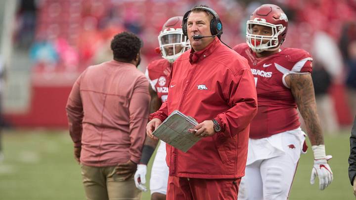 Nov 18, 2017; Fayetteville, AR, USA; Arkansas Razorbacks head coach Bret Bielema looks up at the scoreboard in the closing seconds of the game against the Mississippi State Bulldogs at Donald W. Reynolds Razorback Stadium. Mississippi State Bulldogs won 28-21. Mandatory Credit: Brett Rojo-USA TODAY Sports Nov 18, 2017; Fayetteville, AR, USA; Arkansas Razorbacks head coach Bret Bielema looks up at the scoreboard in the closing seconds of the game against the Mississippi State Bulldogs at Donald W. Reynolds Razorback Stadium. Mississippi State Bulldogs won 28-21. Mandatory Credit: Brett Rojo-USA TODAY Sports