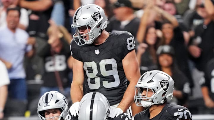 Nov 2, 2025; Paradise, Nevada, USA; Las Vegas Raiders tight end Brock Bowers (89) celebrates after a touchdown during the second half against the Jacksonville Jaguars at Allegiant Stadium. Mandatory Credit: Kirby Lee-Imagn Images