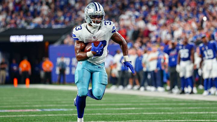 Dallas Cowboys running back Javonte Williams (33) carries the ball against the New York Giants at MetLife Stadium. Mandatory Credit: Vincent Carchietta-Imagn Images Dallas Cowboys running back Javonte Williams (33) carries the ball against the New York Giants at MetLife Stadium. Mandatory Credit: Vincent Carchietta-Imagn Images